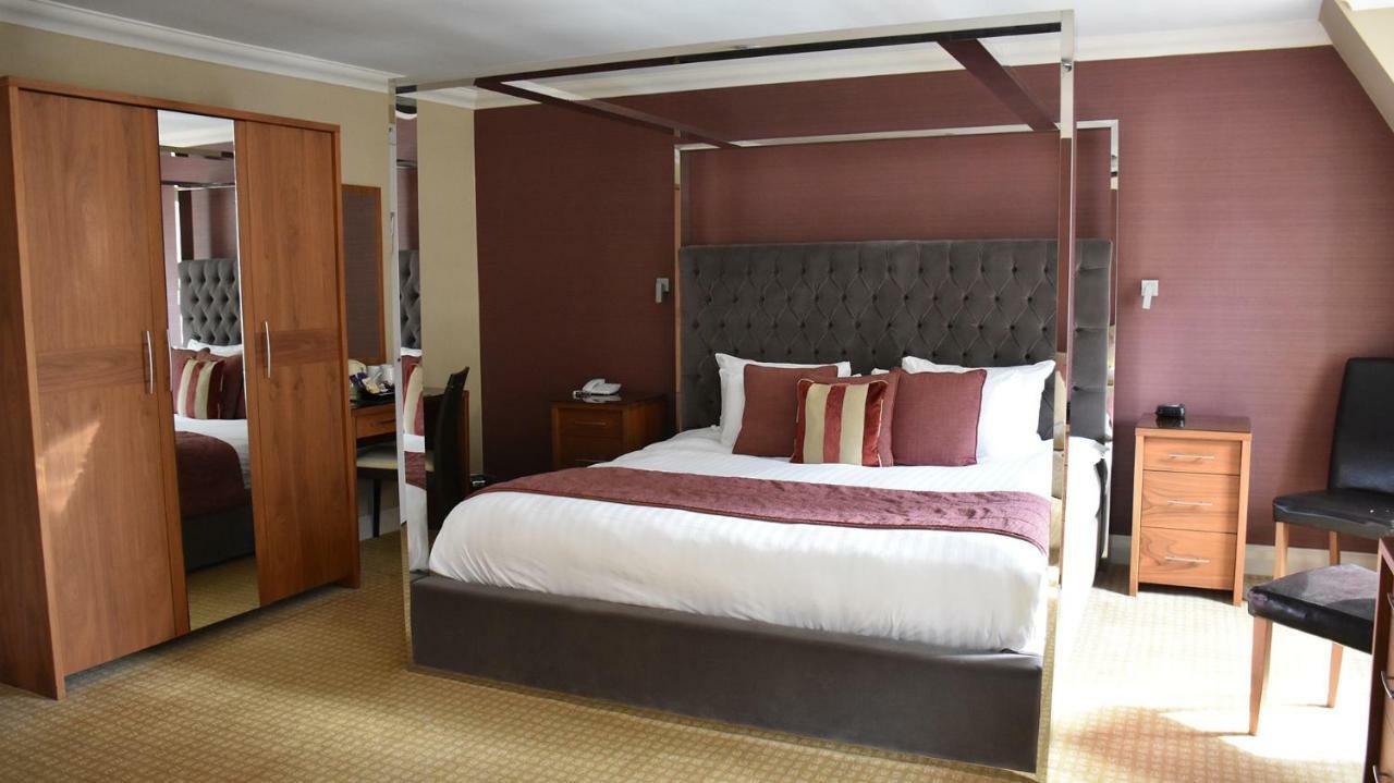 Royal Hotel Cumnock Esterno foto
