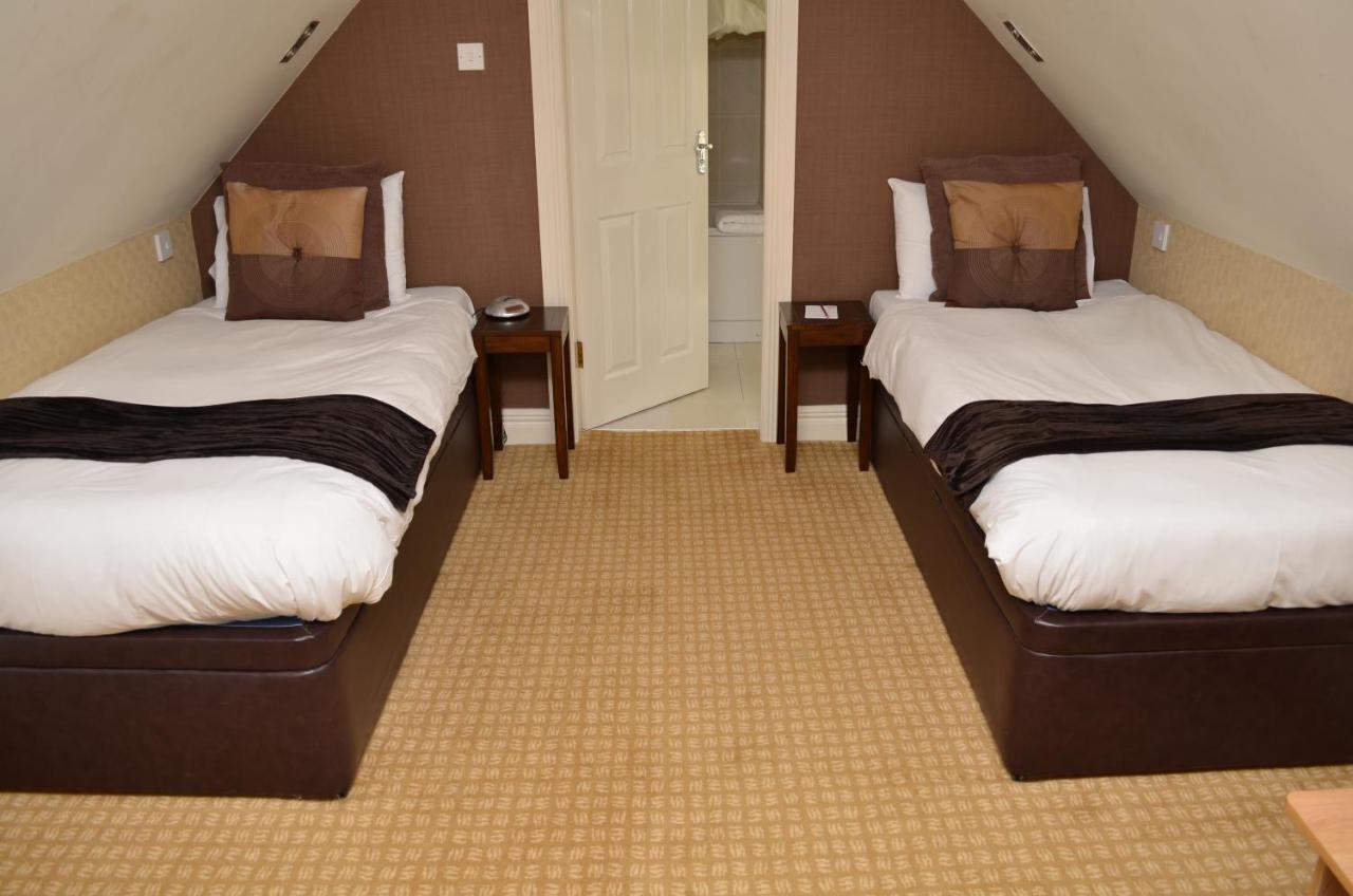 Royal Hotel Cumnock Esterno foto